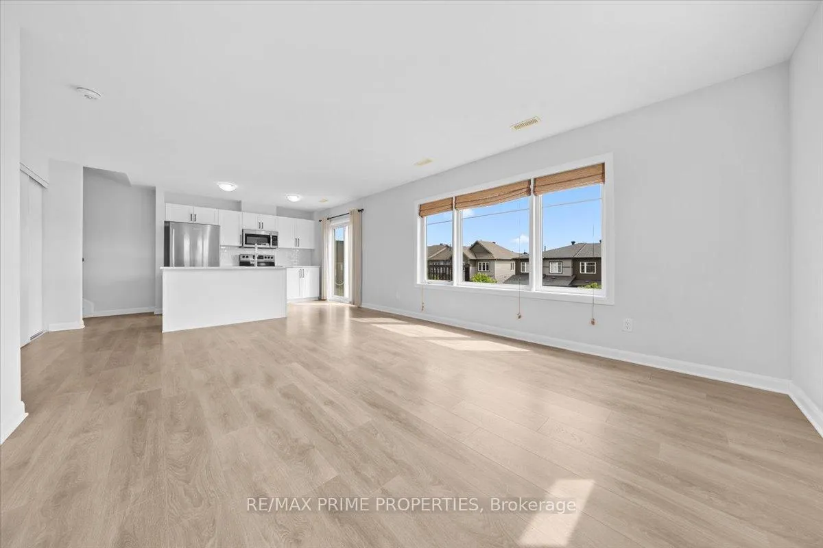 Photo 7 of Unit B, 700B Amberwing Private, Ottawa, Avalon West — HOMEH