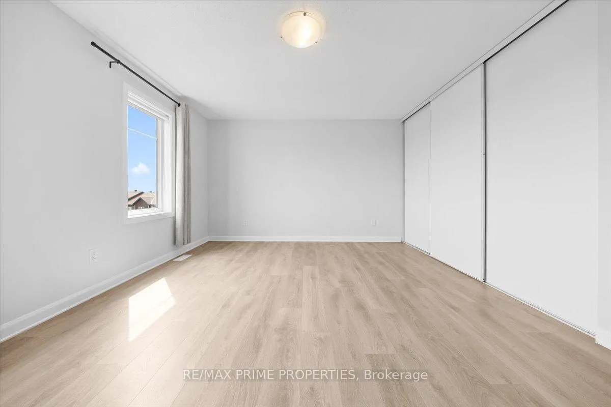 Photo 22 of Unit B, 700B Amberwing Private, Ottawa, Avalon West — HOMEH