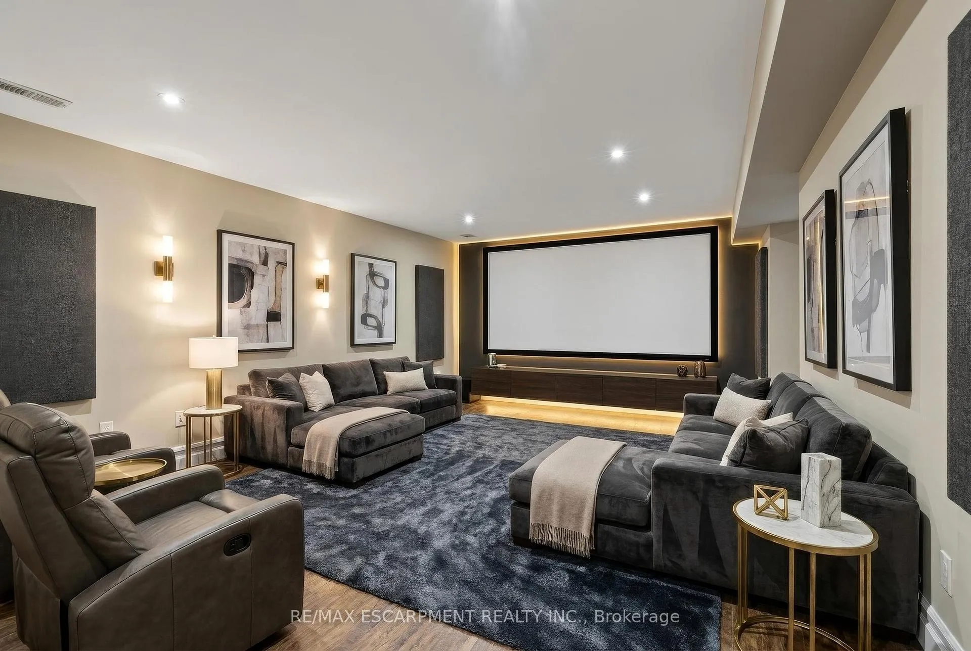 Photo 28 of 404 Hamilton Drive, Hamilton, Ancaster — HOMEH
