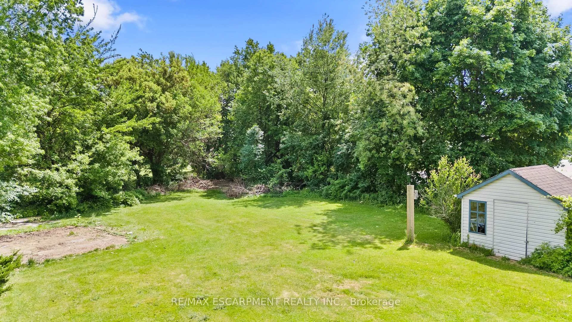 Photo 43 of 404 Hamilton Drive, Hamilton, Ancaster — HOMEH