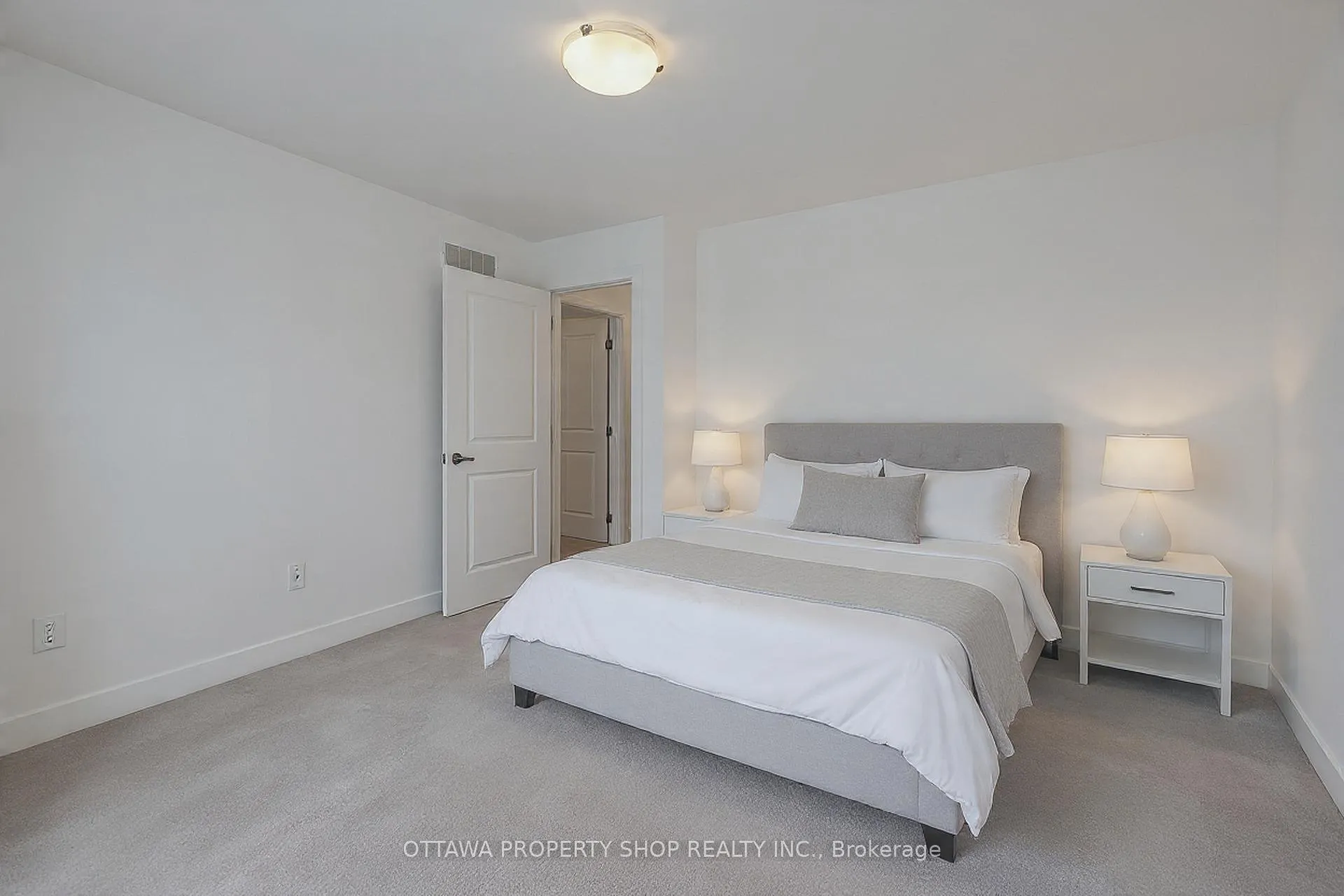 Photo 12 of 725 Odyssey Way, Ottawa, Leitrim — HOMEH
