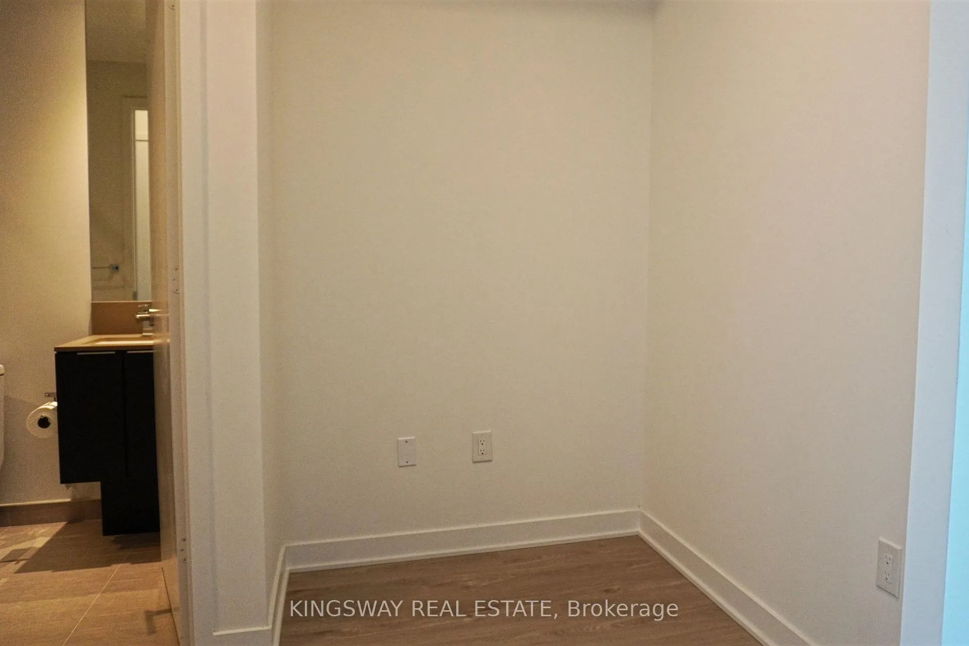 Photo 9 of Unit 2913, 3900 Confederation Parkway, Mississauga, City Centre — HOMEH