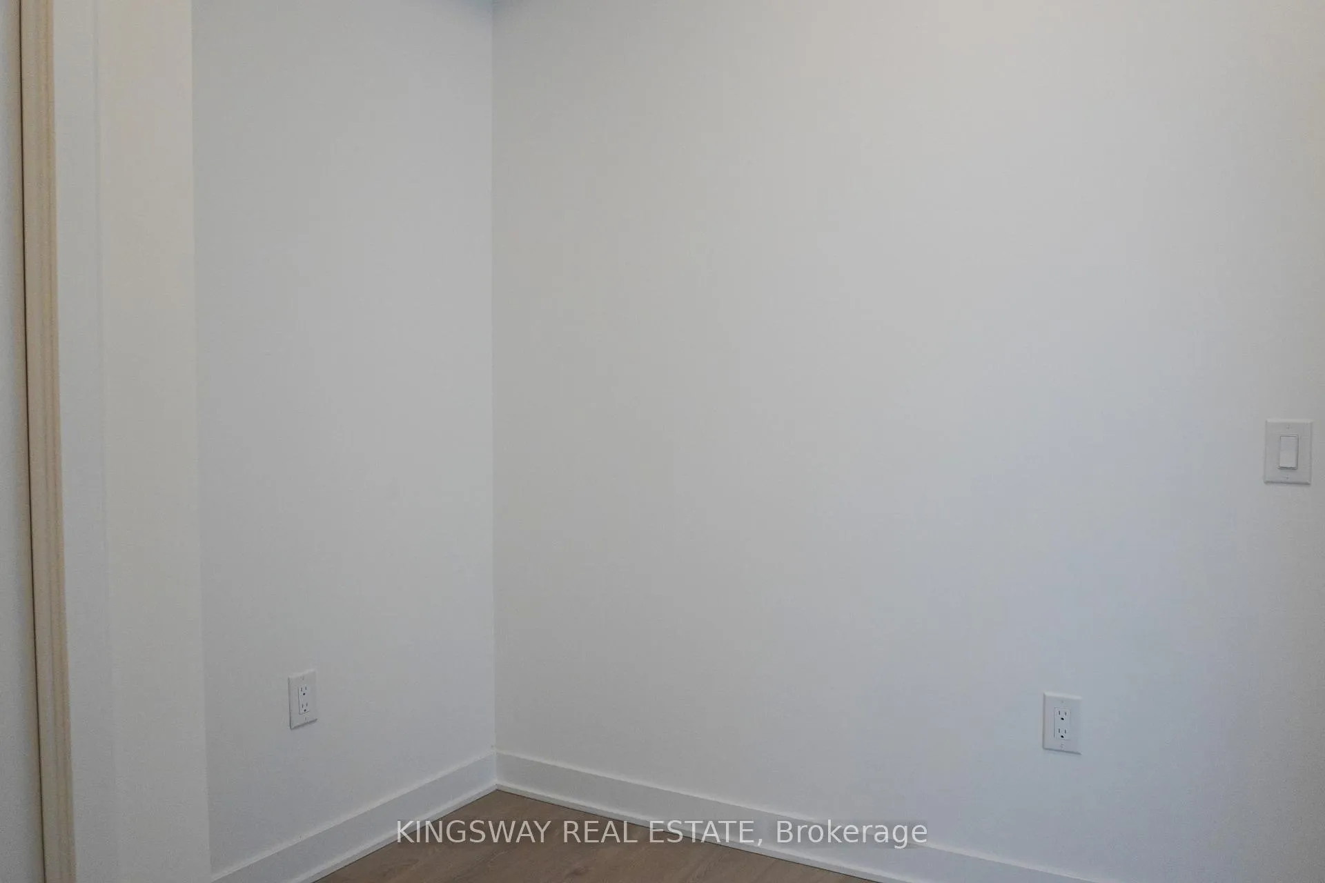 Photo 10 of Unit 2913, 3900 Confederation Parkway, Mississauga, City Centre — HOMEH