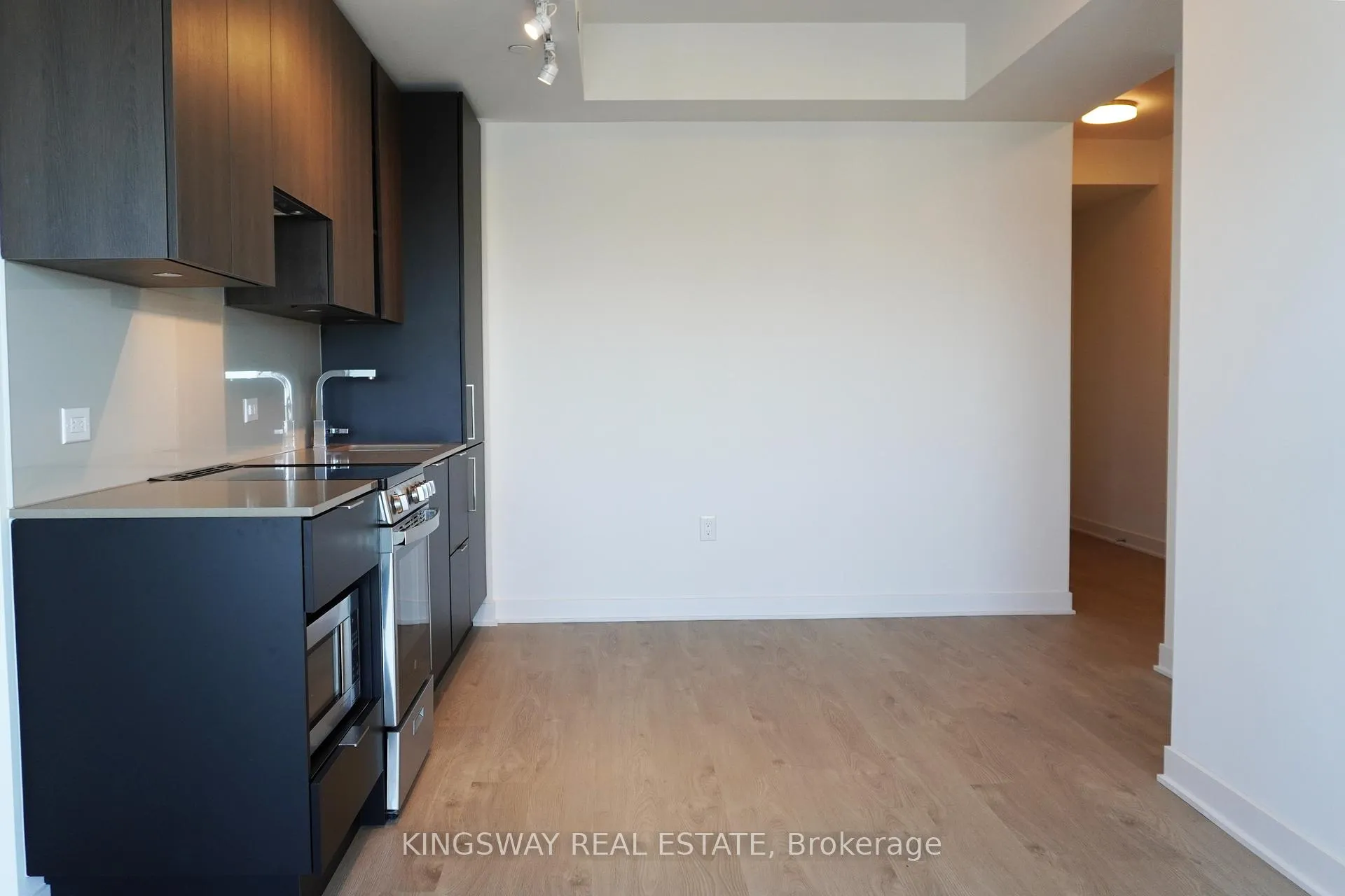 Photo 13 of Unit 2913, 3900 Confederation Parkway, Mississauga, City Centre — HOMEH