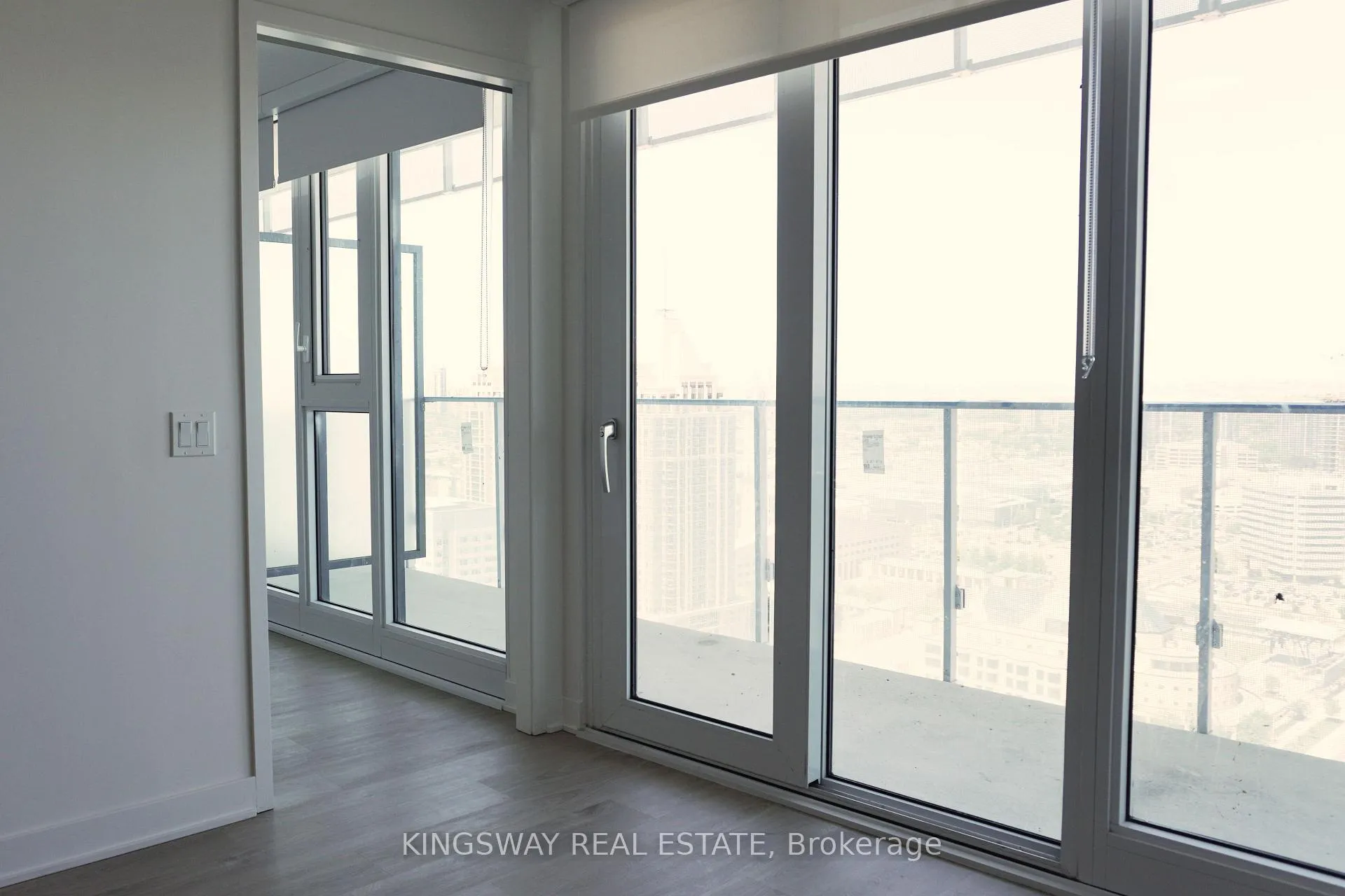 Photo 15 of Unit 2913, 3900 Confederation Parkway, Mississauga, City Centre — HOMEH