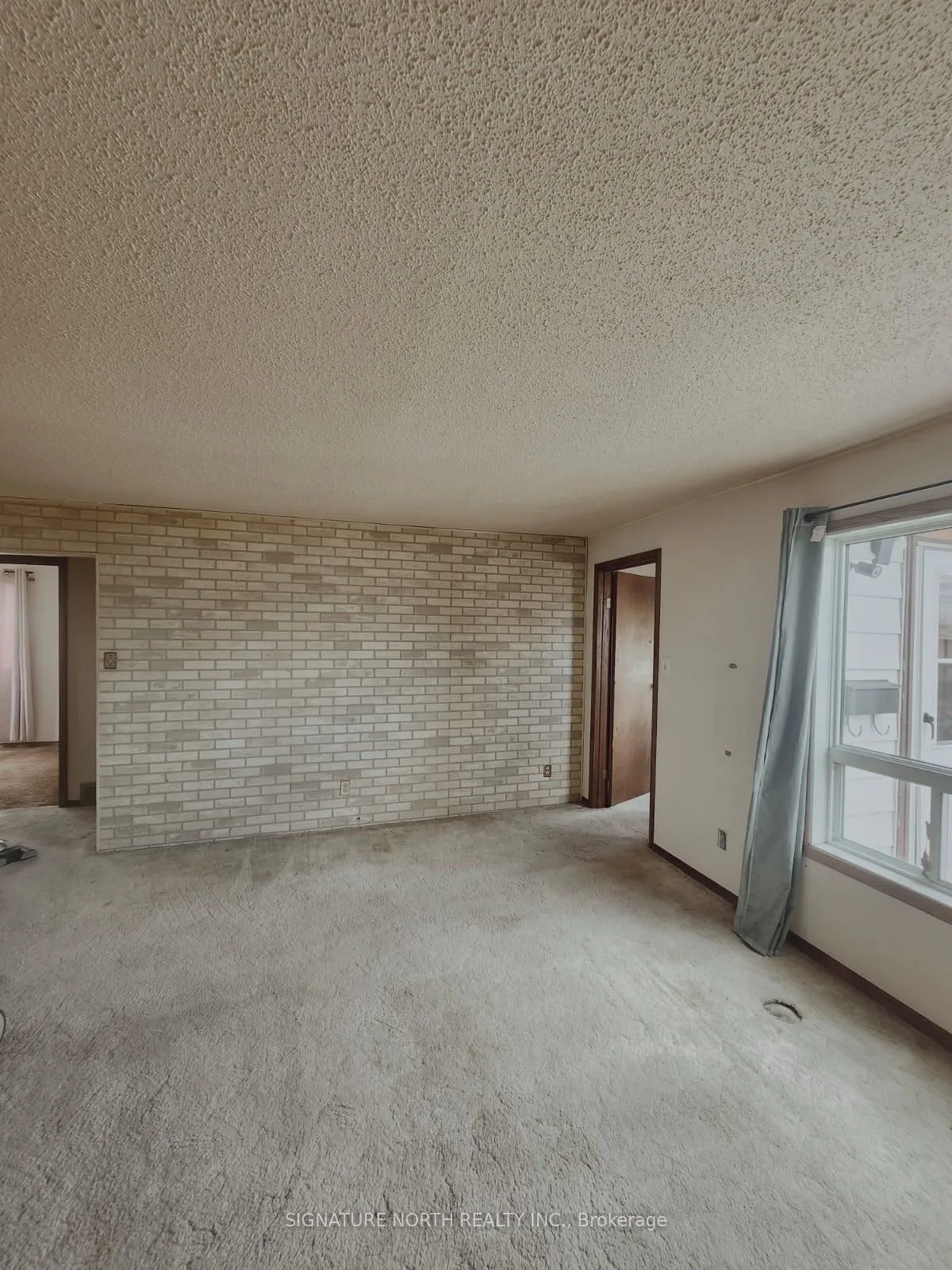 Photo 11 of 384 Francis Street E, Thunder Bay, Westfort — HOMEH