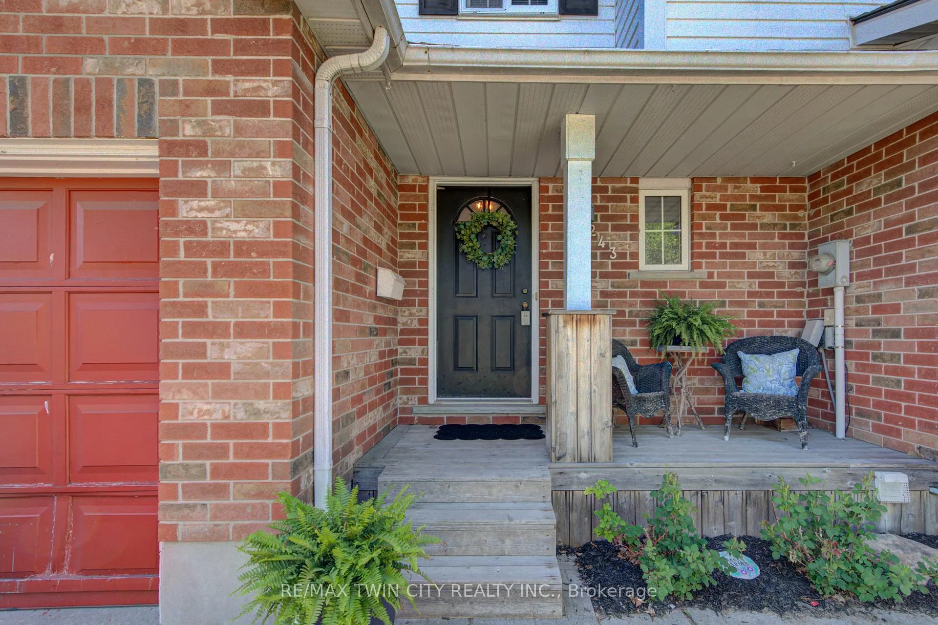 Photo 5 of 243 Auburn Drive, Waterloo — HOMEH