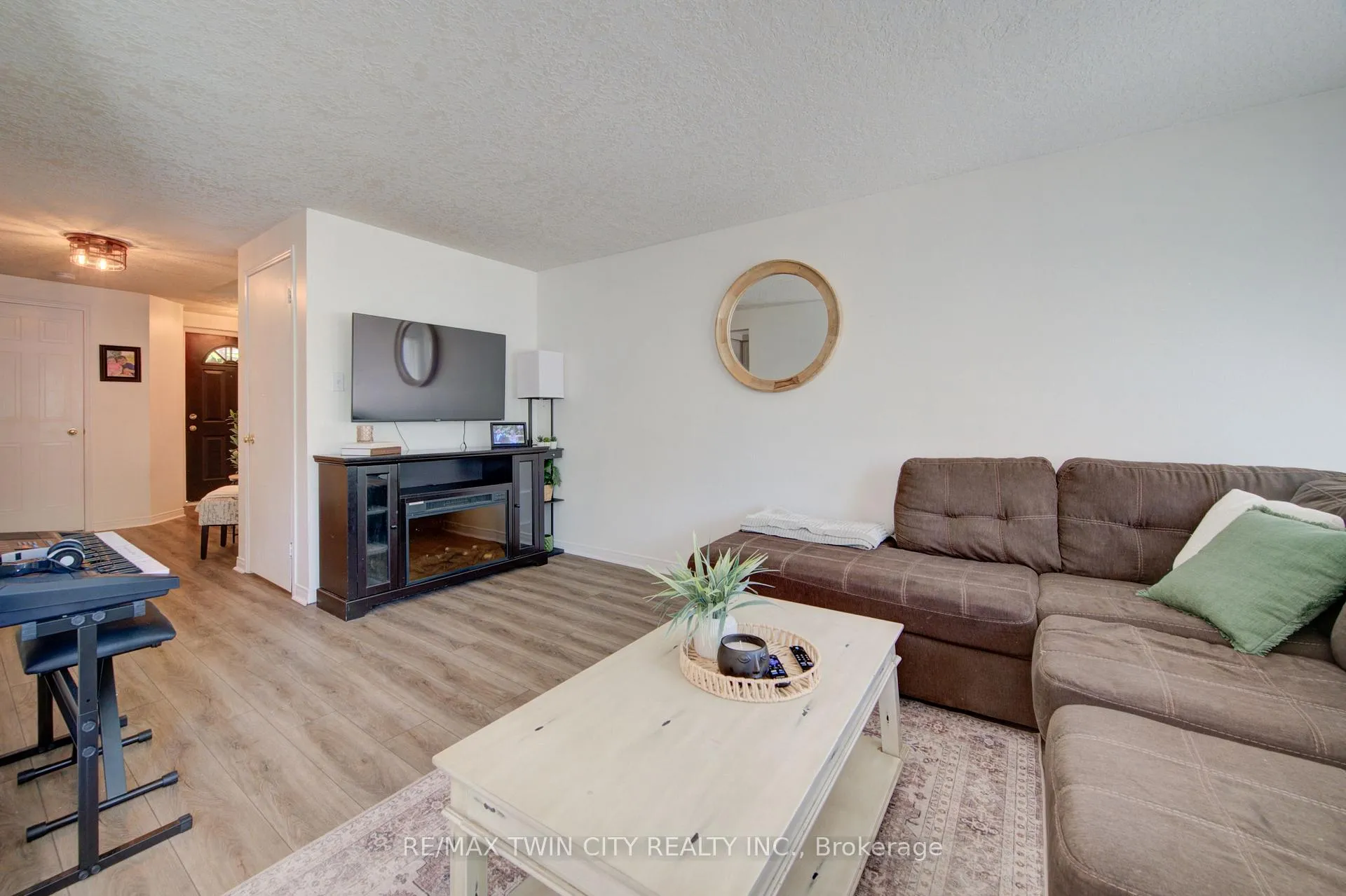 Photo 9 of 243 Auburn Drive, Waterloo — HOMEH