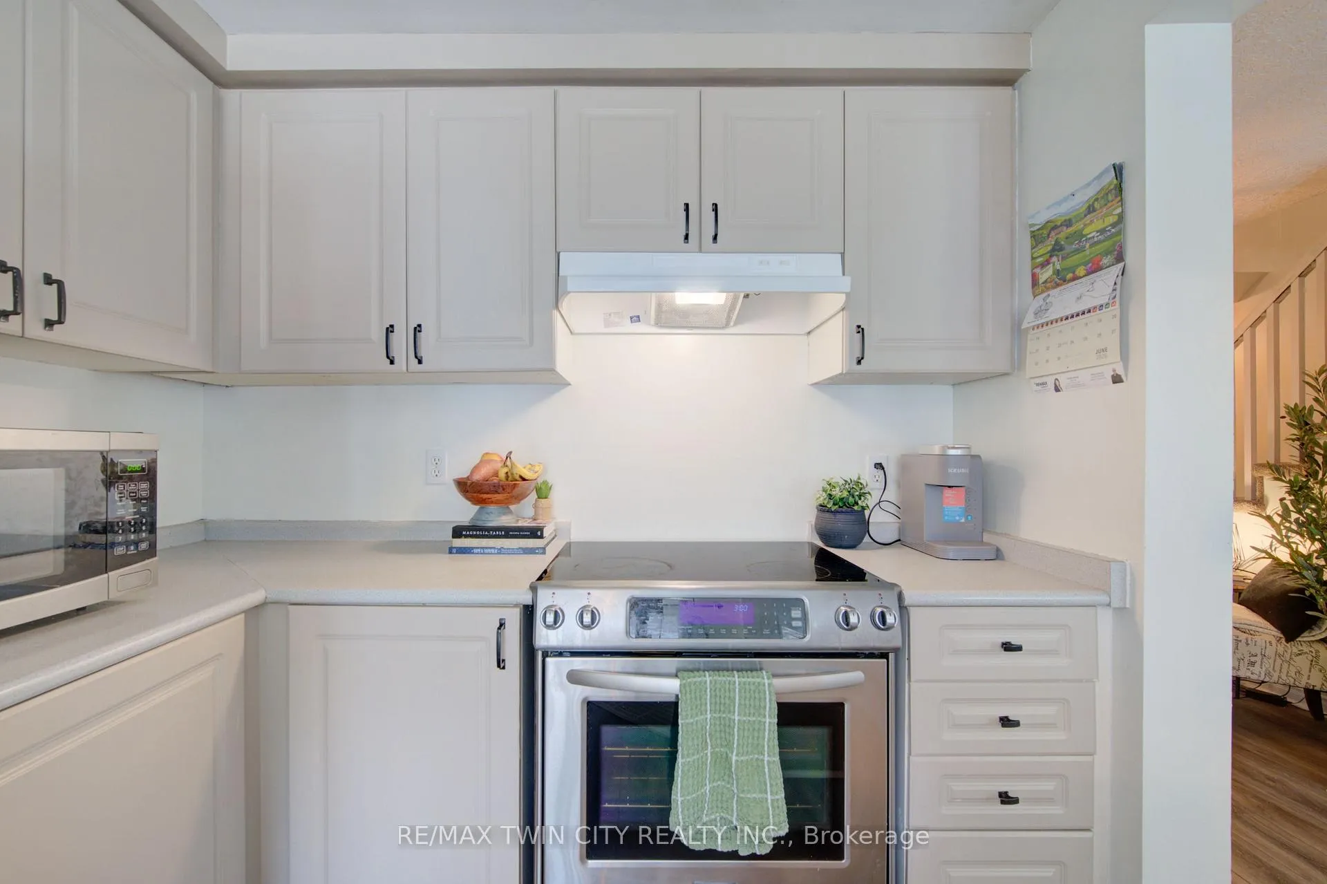 Photo 14 of 243 Auburn Drive, Waterloo — HOMEH