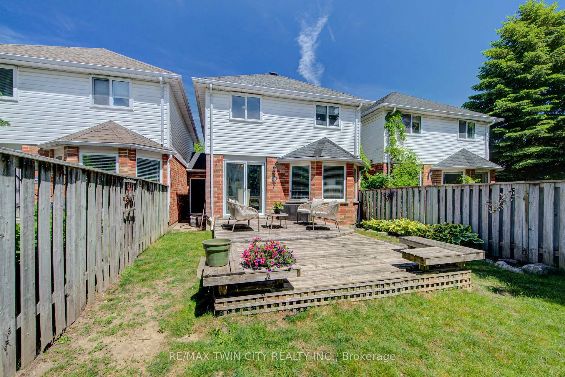 Photo 26 of 243 Auburn Drive, Waterloo — HOMEH