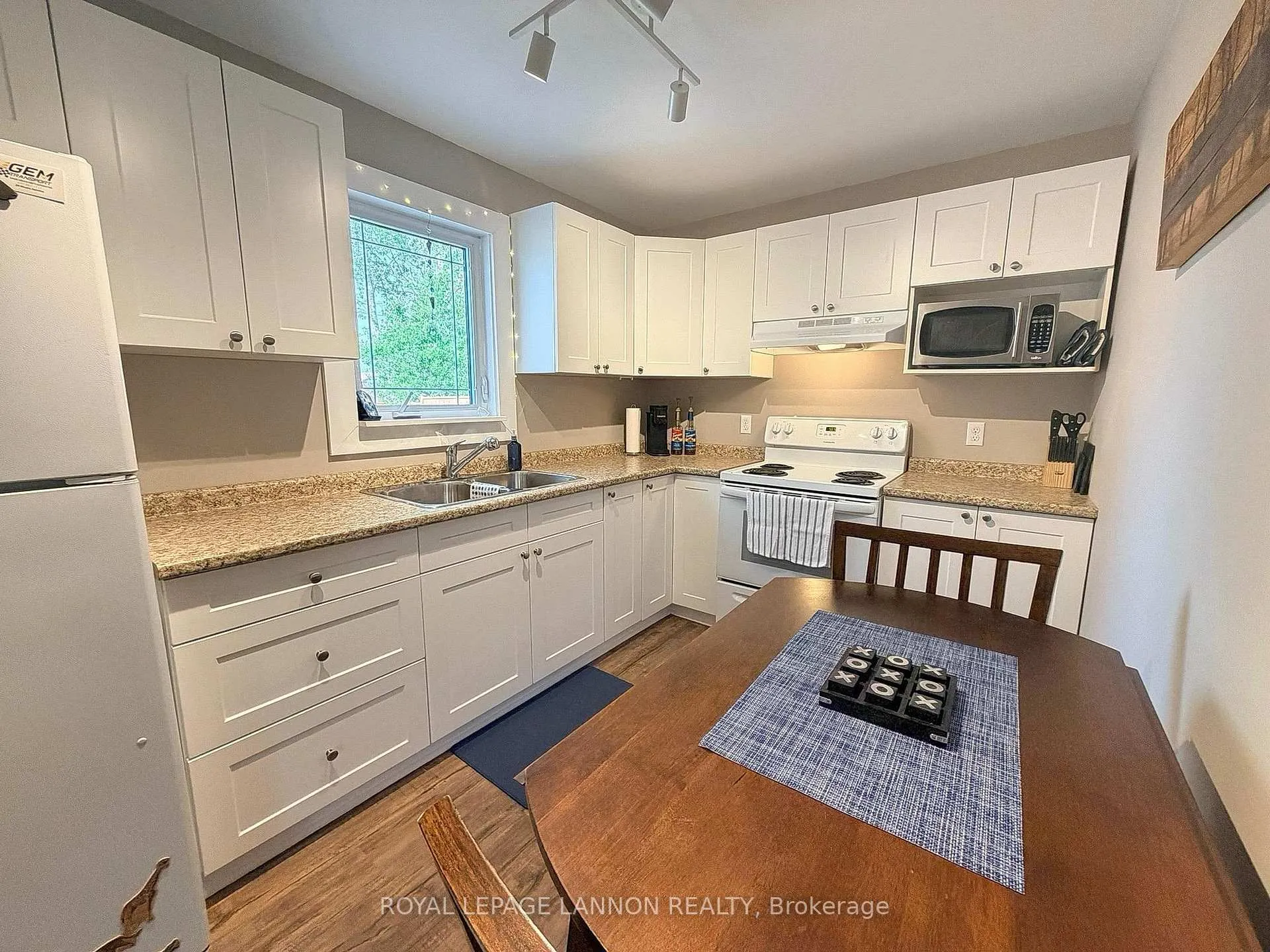 Photo 6 of 112 Queen Street, Greenstone — HOMEH
