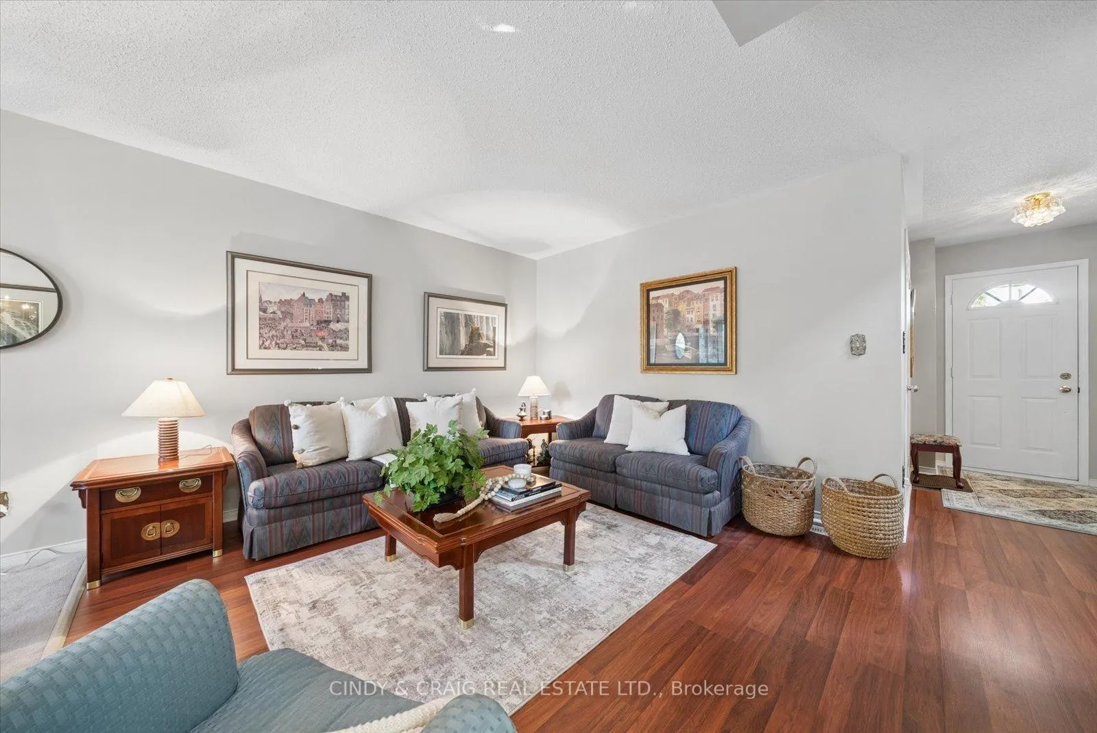 Photo 2 of 28 Moyse Drive, Clarington, Courtice — HOMEH