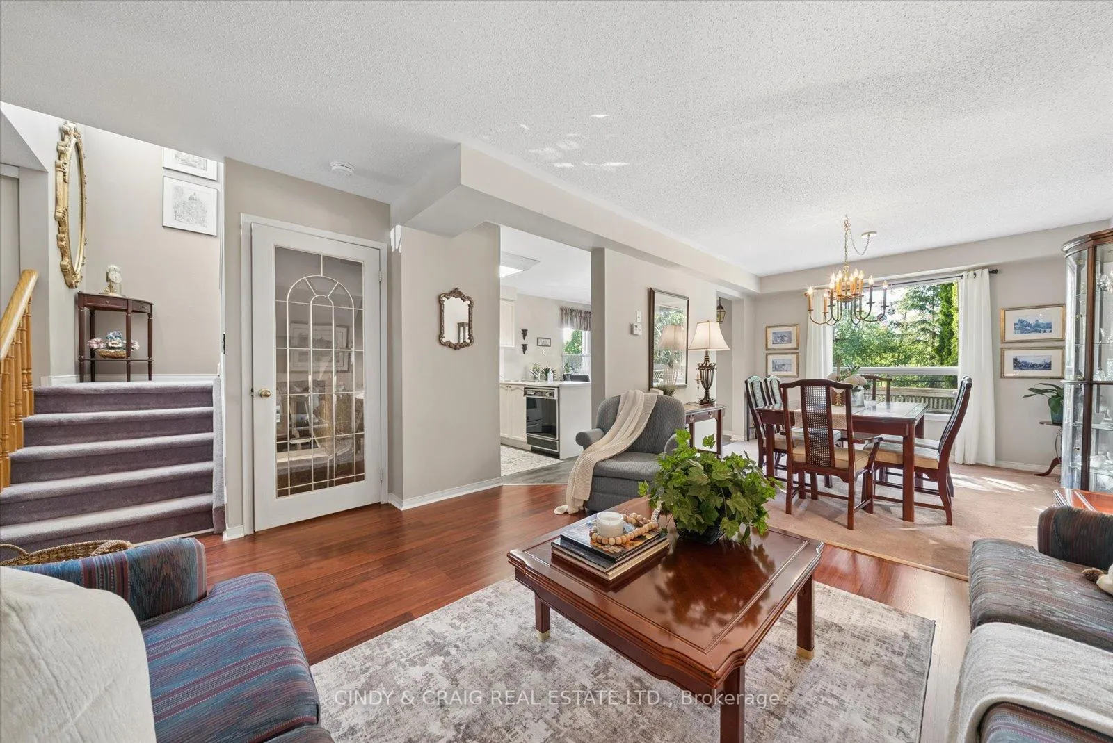 Photo 3 of 28 Moyse Drive, Clarington, Courtice — HOMEH