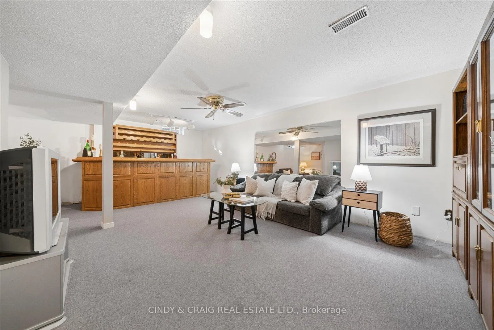 Photo 13 of 28 Moyse Drive, Clarington, Courtice — HOMEH