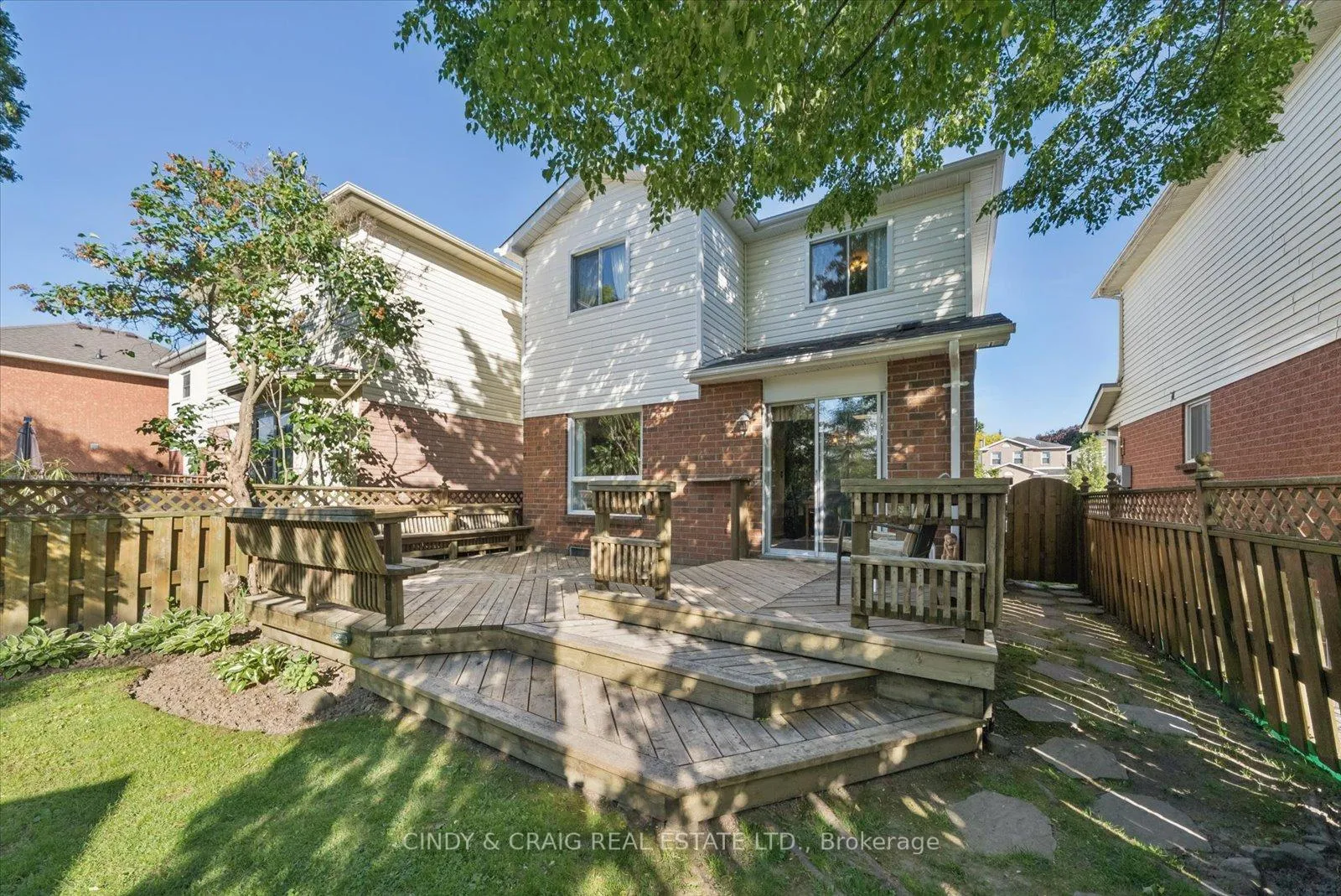 Photo 16 of 28 Moyse Drive, Clarington, Courtice — HOMEH