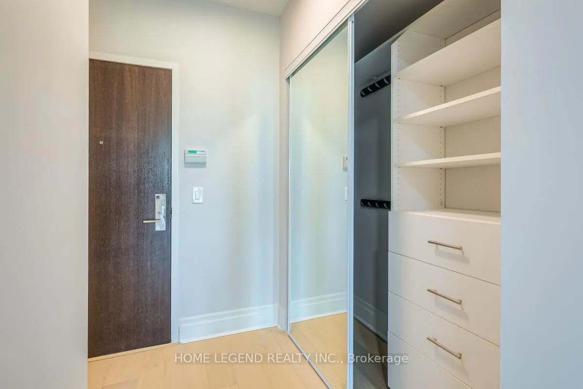 Photo 3 of Unit 215, 39 Upper Duke Crescent, Markham, Unionville — HOMEH