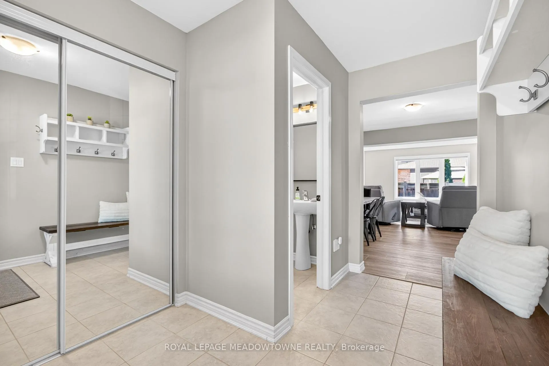 Photo 6 of 389 Nakerville Crescent, Milton, Harrison — HOMEH