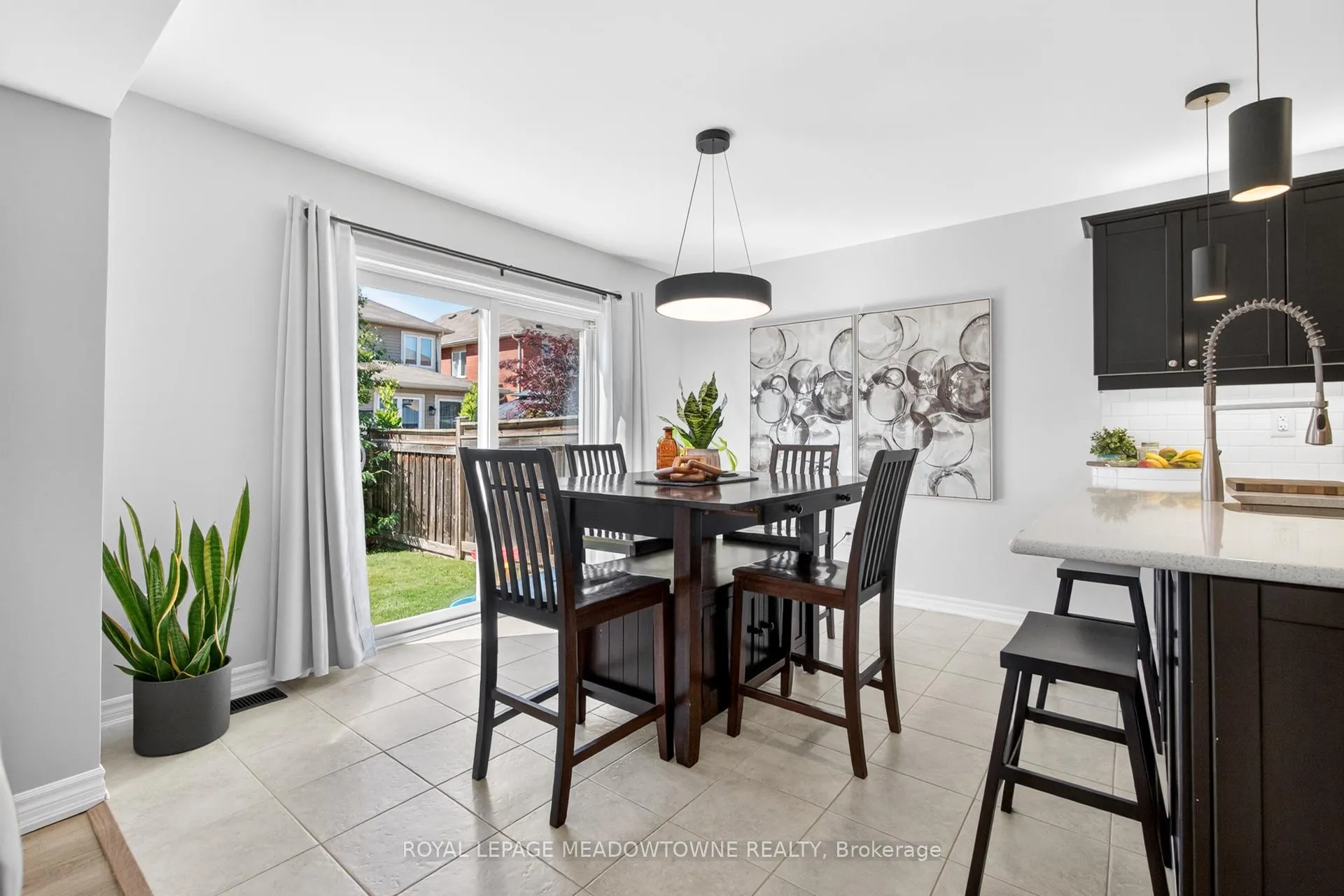 Photo 14 of 389 Nakerville Crescent, Milton, Harrison — HOMEH