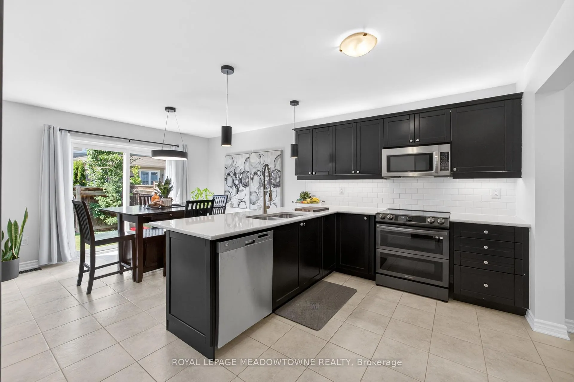 Photo 19 of 389 Nakerville Crescent, Milton, Harrison — HOMEH