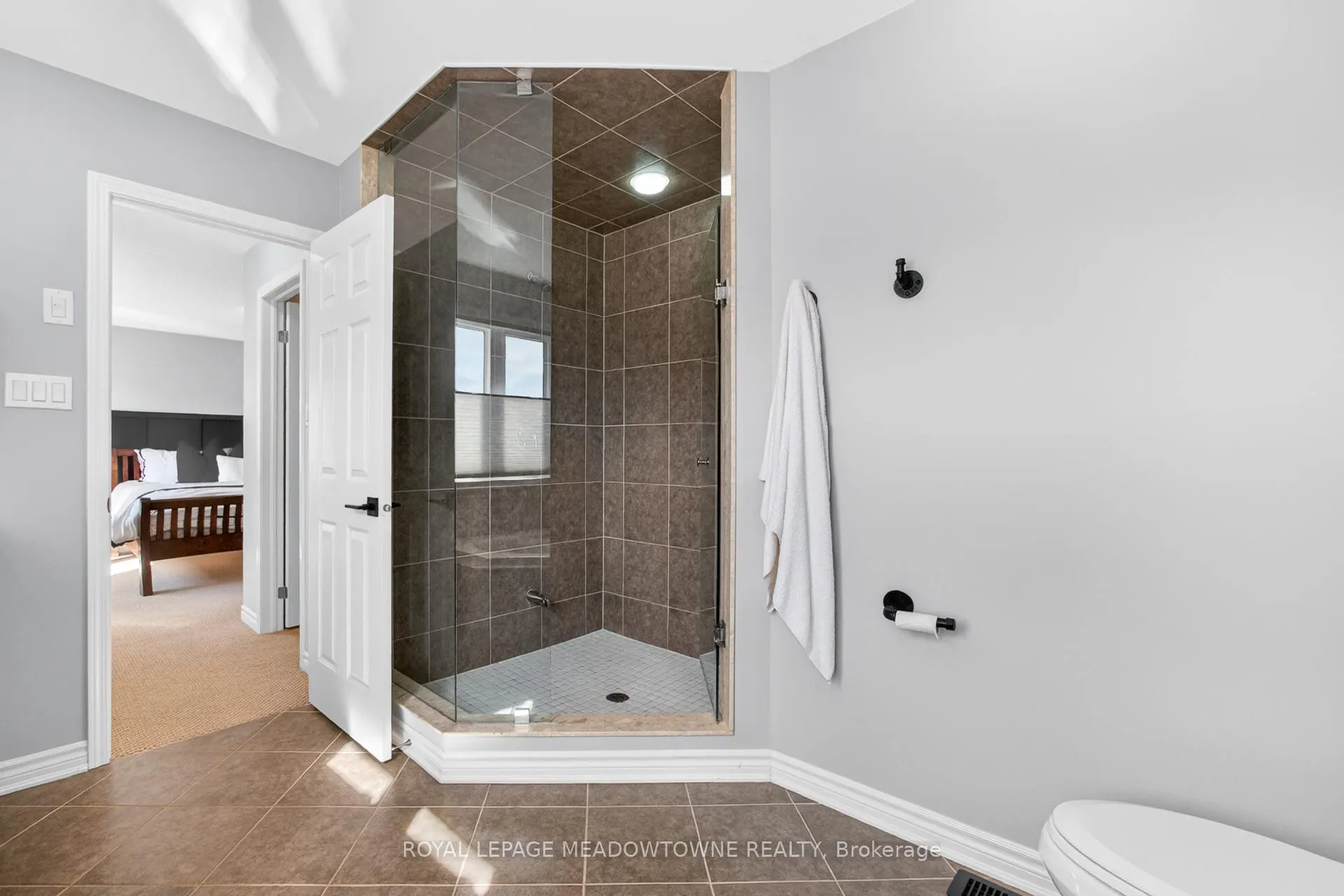 Photo 31 of 389 Nakerville Crescent, Milton, Harrison — HOMEH