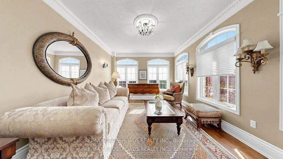 Photo 9 of 2 Mumberson Court, Markham, Cachet — HOMEH