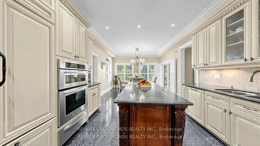 Photo 13 of 2 Mumberson Court, Markham, Cachet — HOMEH