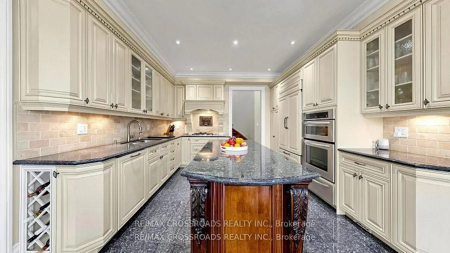Photo 15 of 2 Mumberson Court, Markham, Cachet — HOMEH
