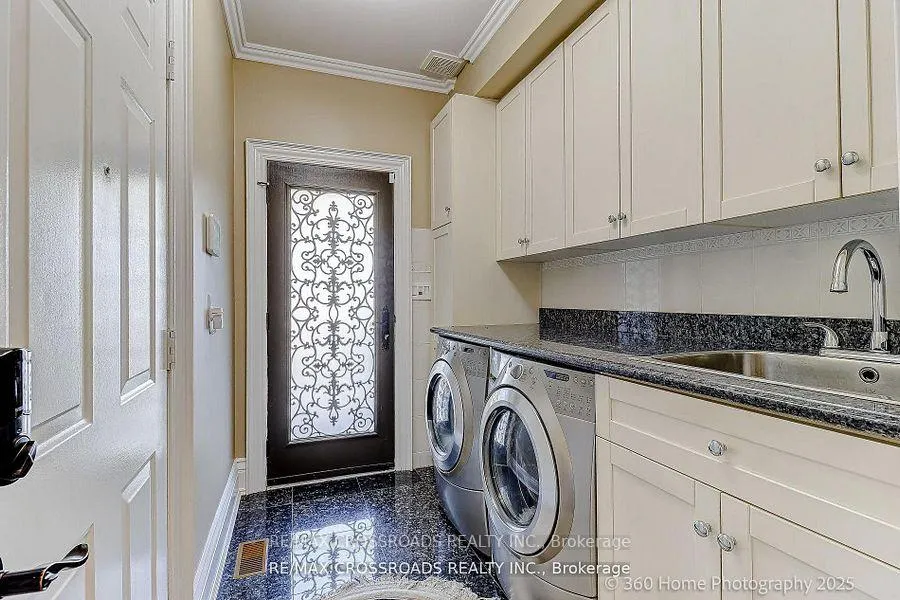 Photo 31 of 2 Mumberson Court, Markham, Cachet — HOMEH