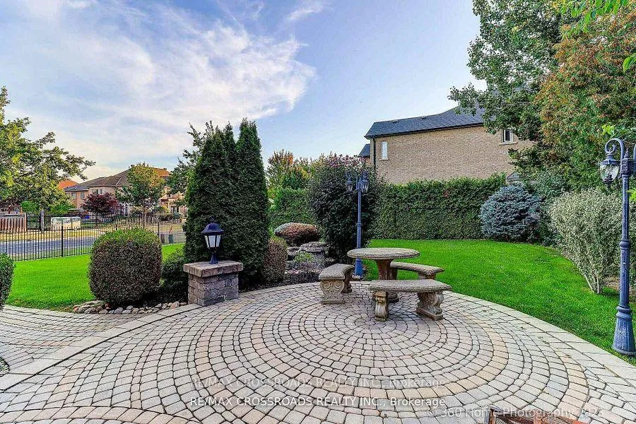 Photo 42 of 2 Mumberson Court, Markham, Cachet — HOMEH