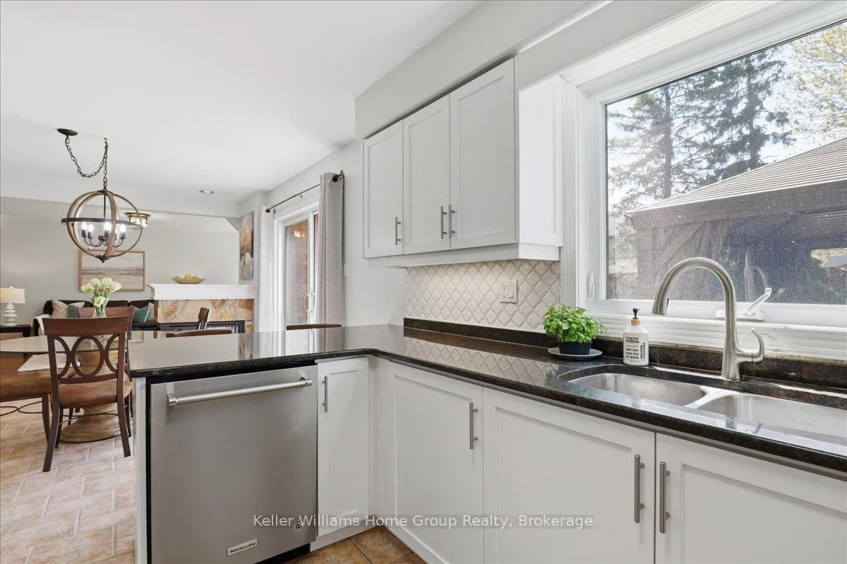 Photo 12 of 19 Forestview Drive, Cambridge — HOMEH