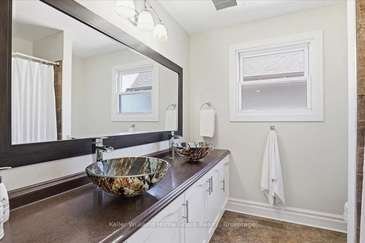 Photo 28 of 19 Forestview Drive, Cambridge — HOMEH