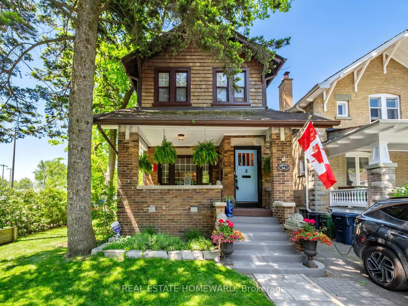 Photo 1 of 24 Waverley Road, Toronto, The Beaches — HOMEH