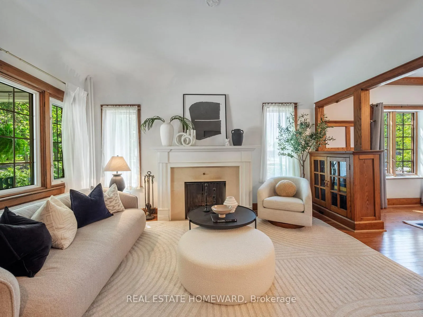 Photo 7 of 24 Waverley Road, Toronto, The Beaches — HOMEH