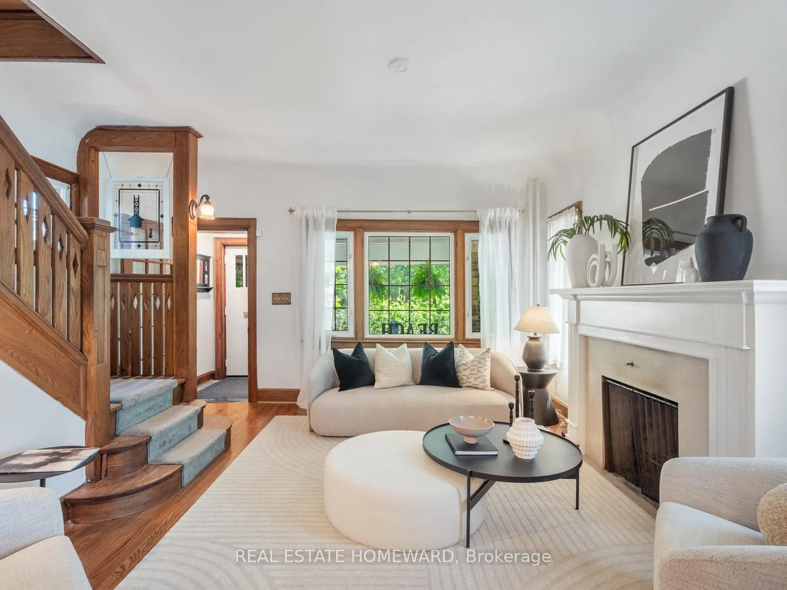 Photo 10 of 24 Waverley Road, Toronto, The Beaches — HOMEH