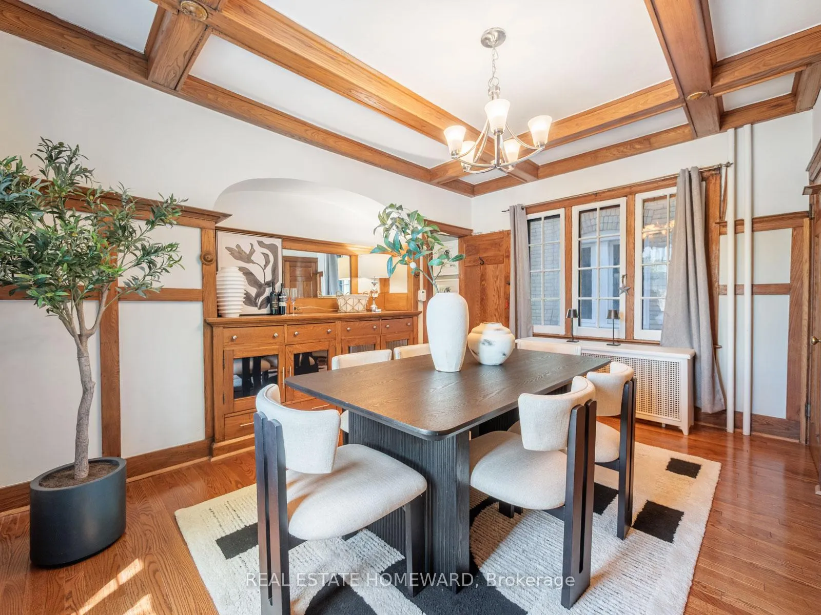 Photo 14 of 24 Waverley Road, Toronto, The Beaches — HOMEH