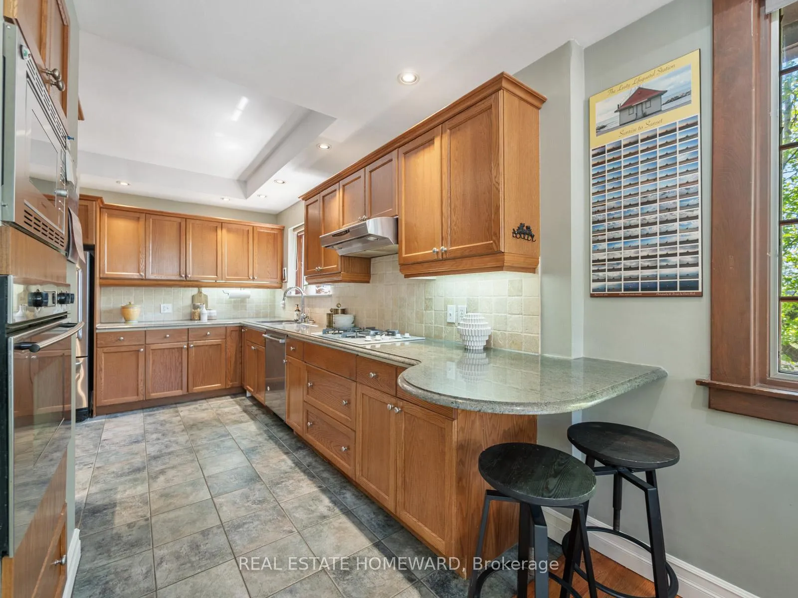 Photo 19 of 24 Waverley Road, Toronto, The Beaches — HOMEH