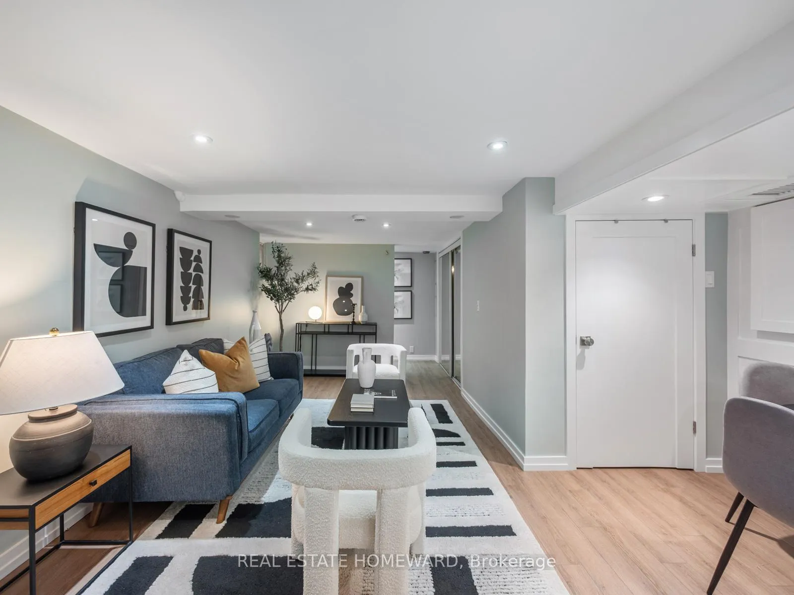 Photo 41 of 24 Waverley Road, Toronto, The Beaches — HOMEH