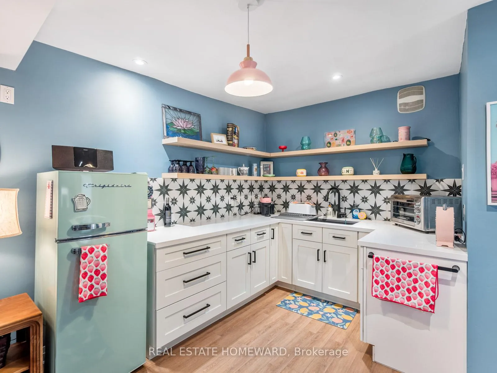 Photo 47 of 24 Waverley Road, Toronto, The Beaches — HOMEH