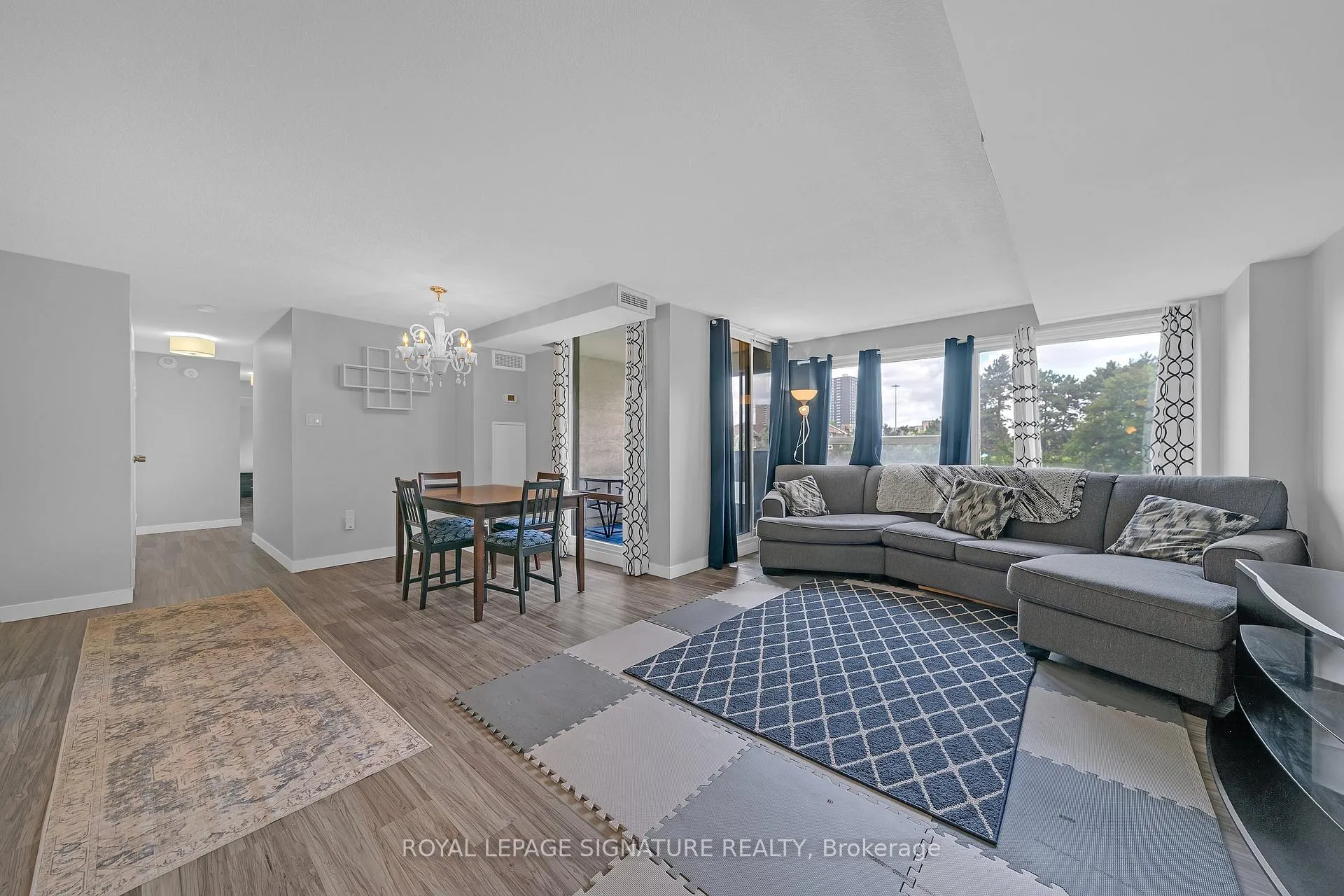 Photo 5 of Unit 212, 475 The West Mall, Etobicoke, Etobicoke West Mall — HOMEH
