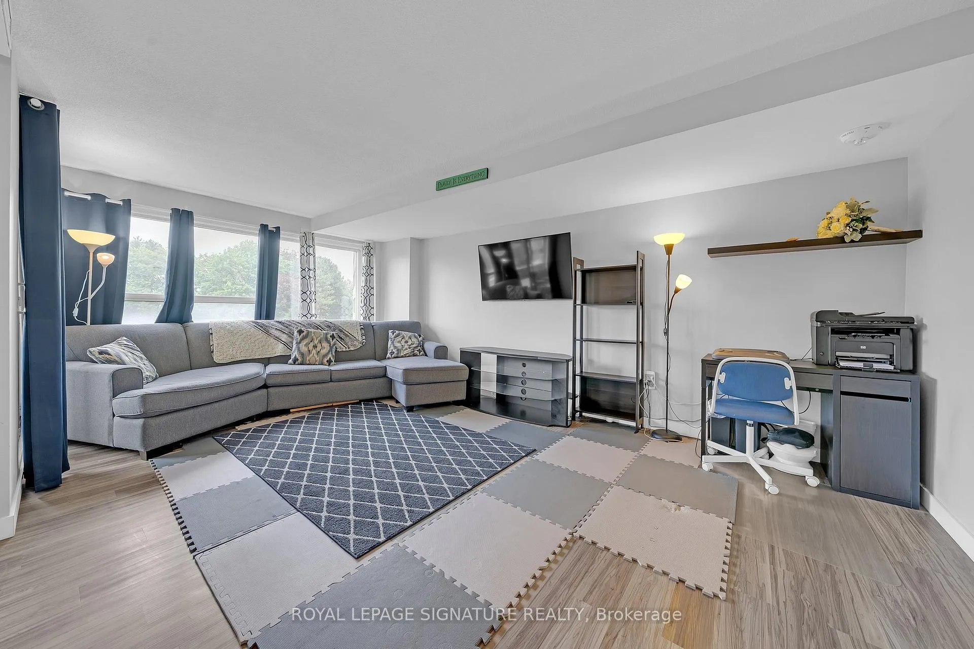 Photo 6 of Unit 212, 475 The West Mall, Etobicoke, Etobicoke West Mall — HOMEH
