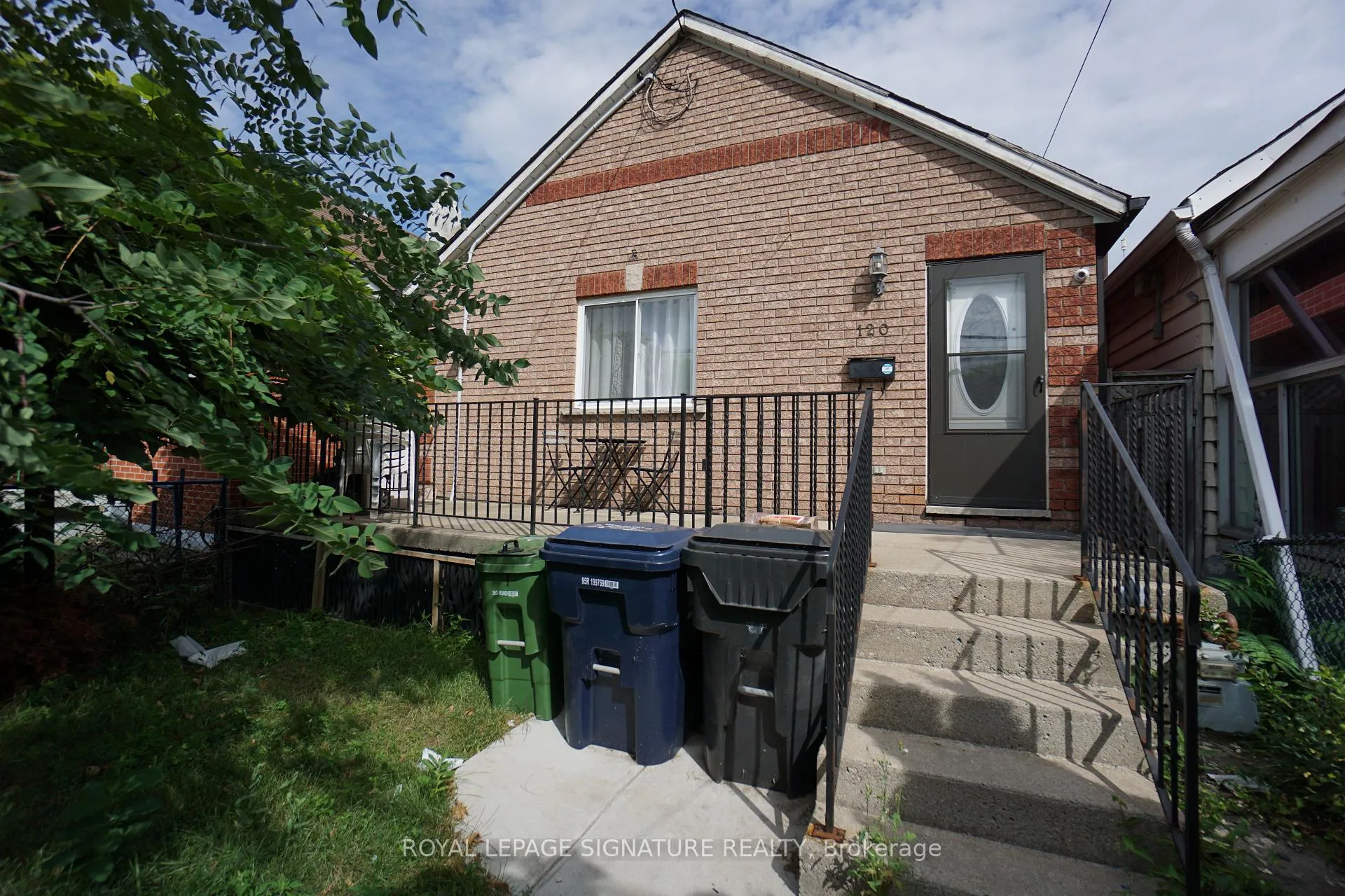 Photo 2 of Unit Main, 120 Pritchard Avenue, Toronto, Rockcliffe-Smythe — HOMEH