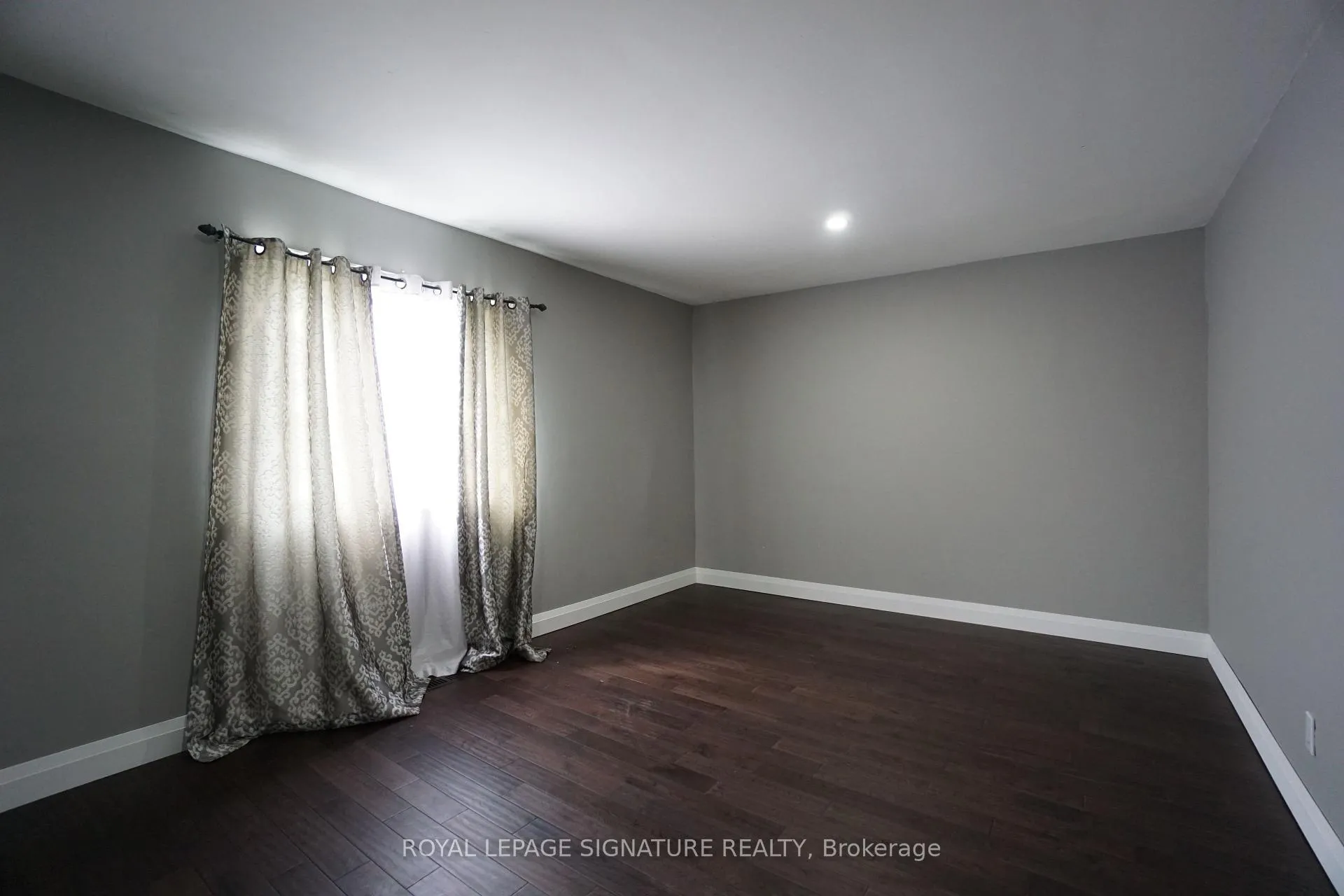 Photo 4 of Unit Main, 120 Pritchard Avenue, Toronto, Rockcliffe-Smythe — HOMEH