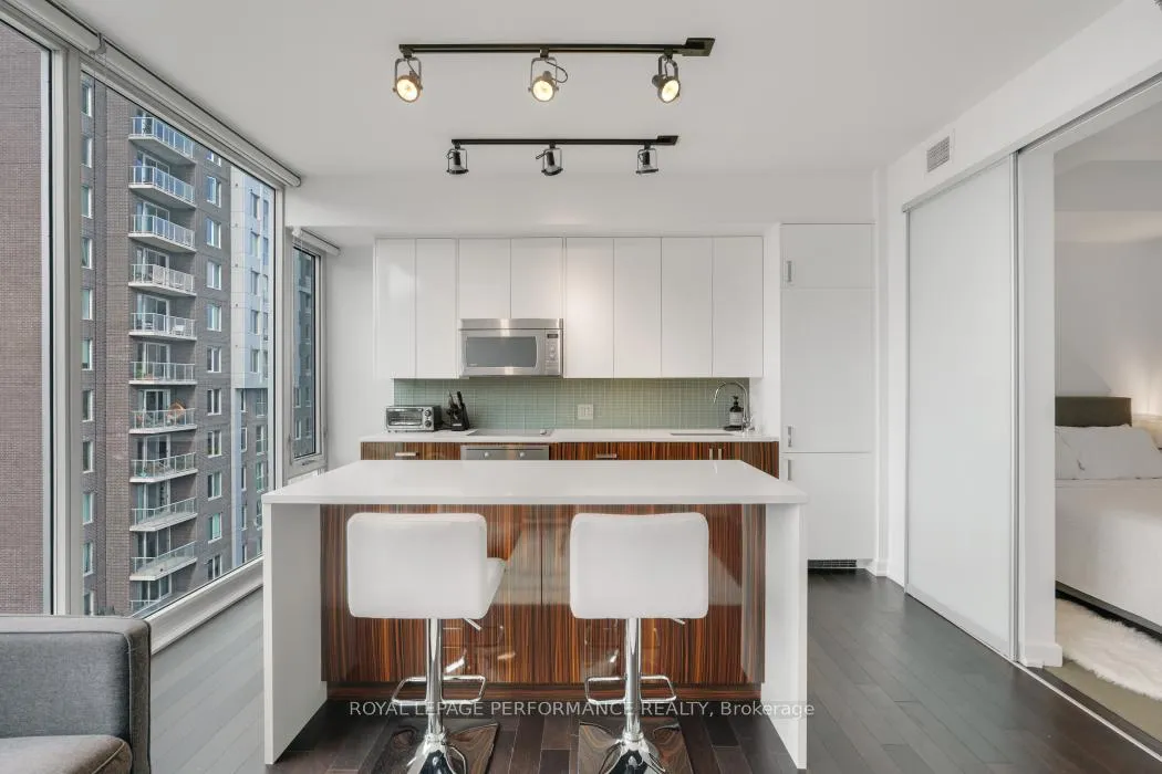 Photo 15 of Unit 702, 300 Lisgar Street, Ottawa, Ottawa Centre — HOMEH