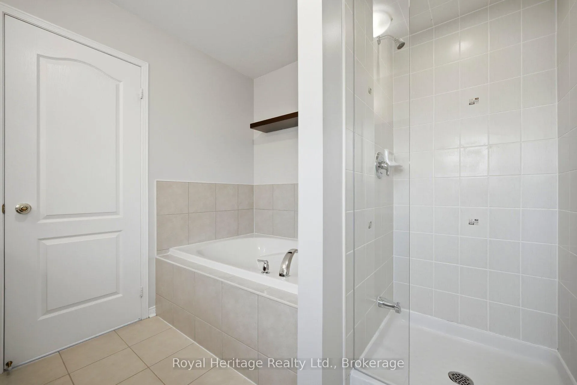 Photo 15 of 933 Fetchison Drive, Oshawa, Taunton — HOMEH