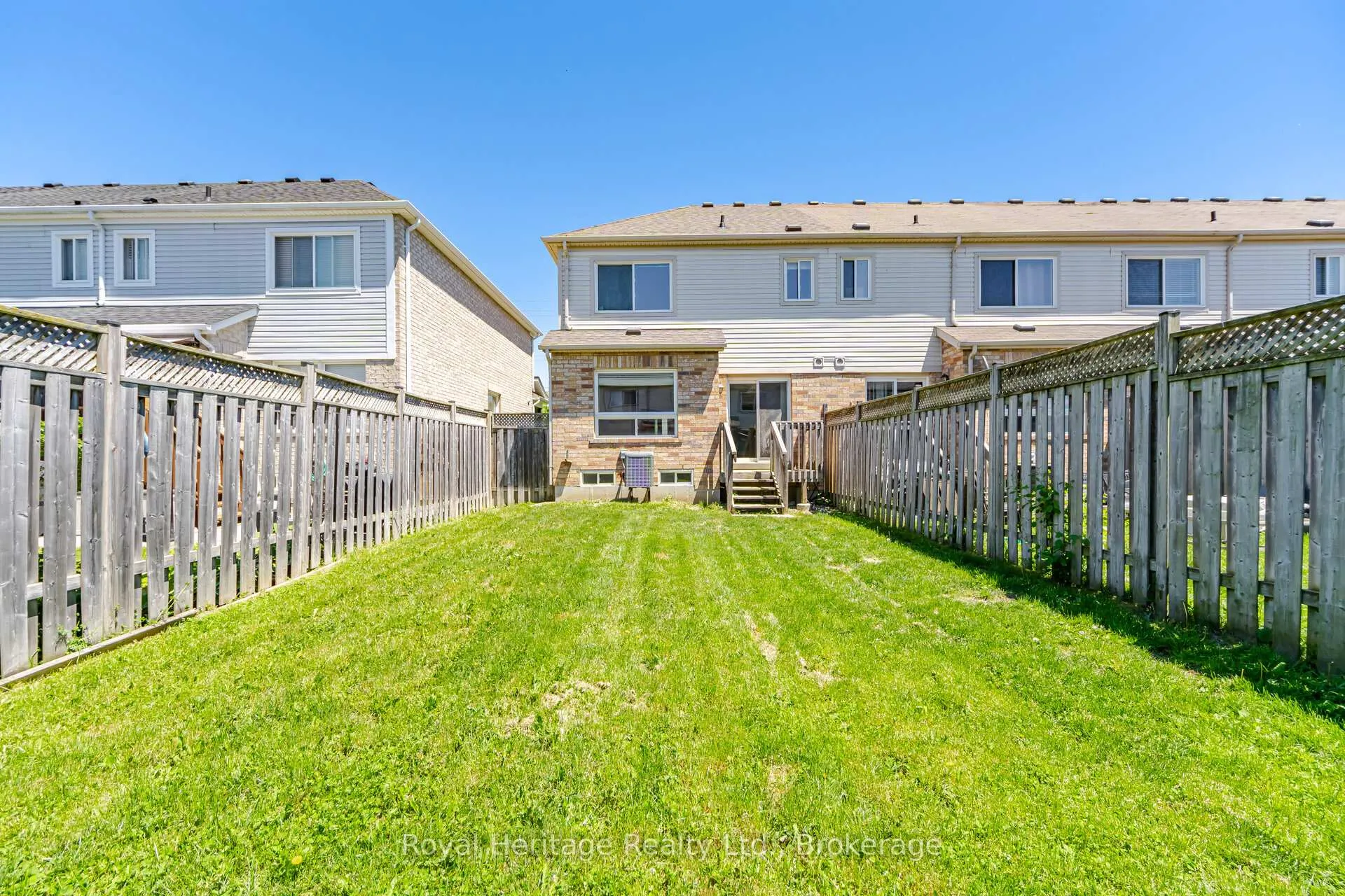 Photo 21 of 933 Fetchison Drive, Oshawa, Taunton — HOMEH