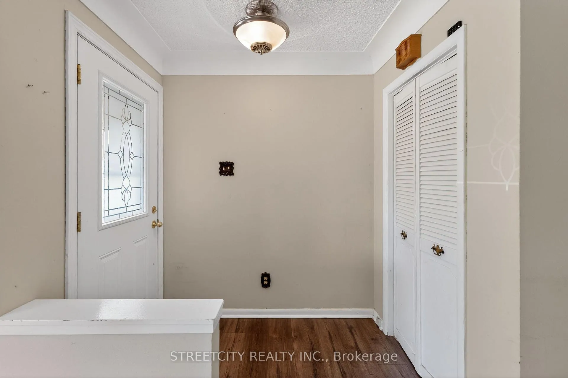 Photo 21 of 174 Myrtle Street, St. Thomas — HOMEH