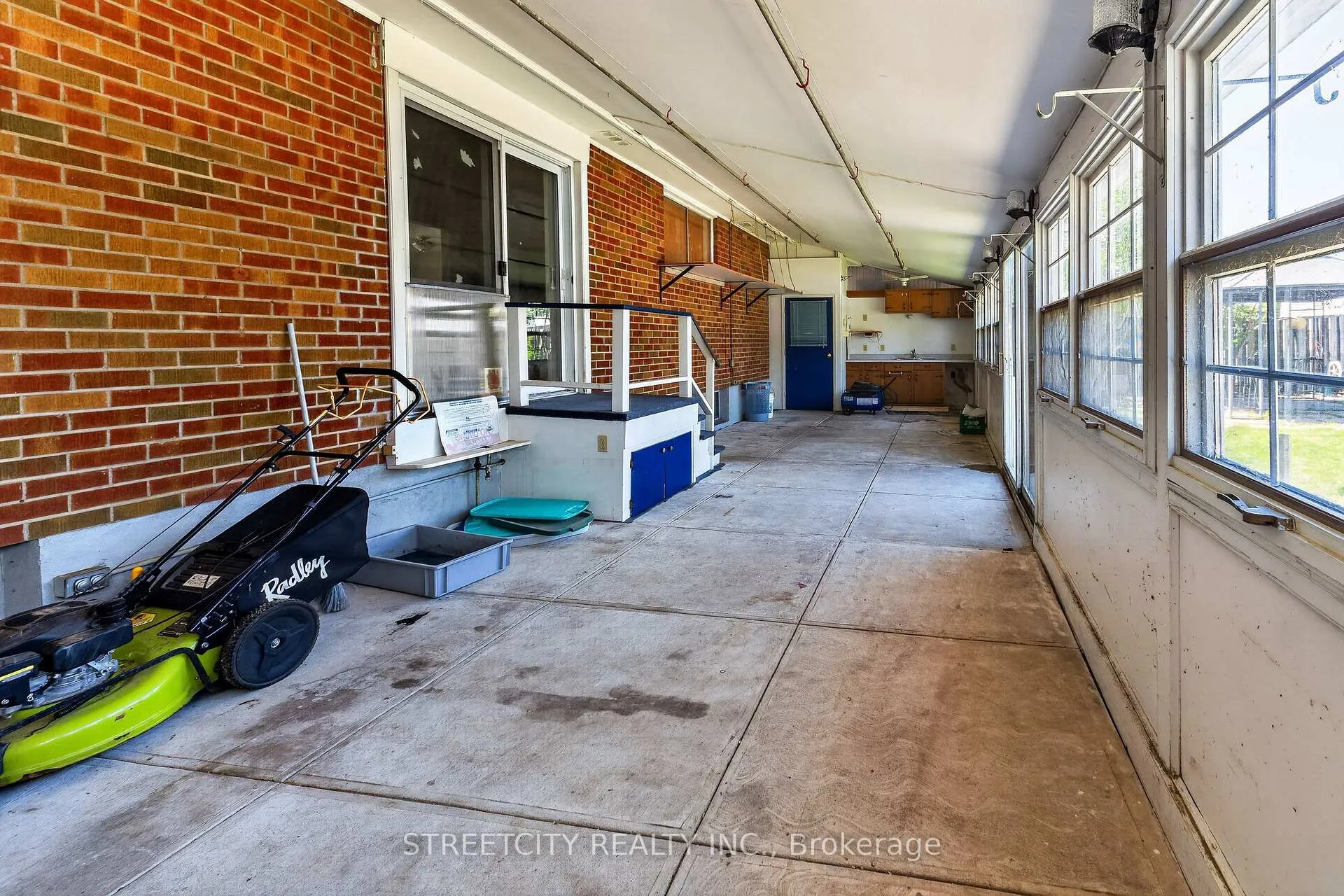 Photo 31 of 174 Myrtle Street, St. Thomas — HOMEH