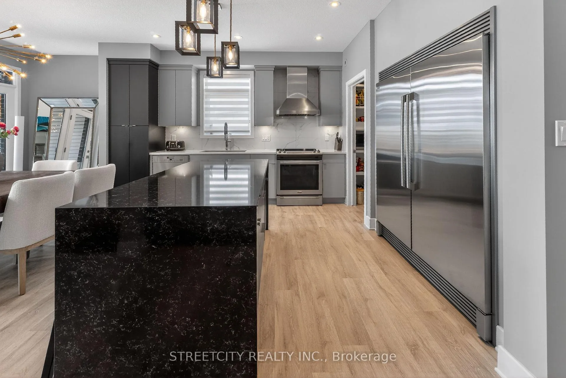 Photo 22 of 28 Martingale Terrace, St. Thomas — HOMEH