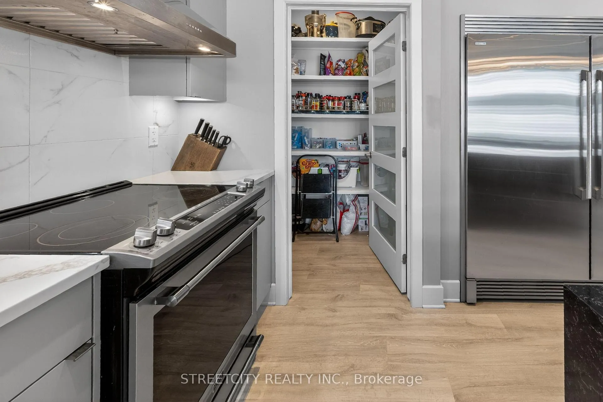 Photo 25 of 28 Martingale Terrace, St. Thomas — HOMEH