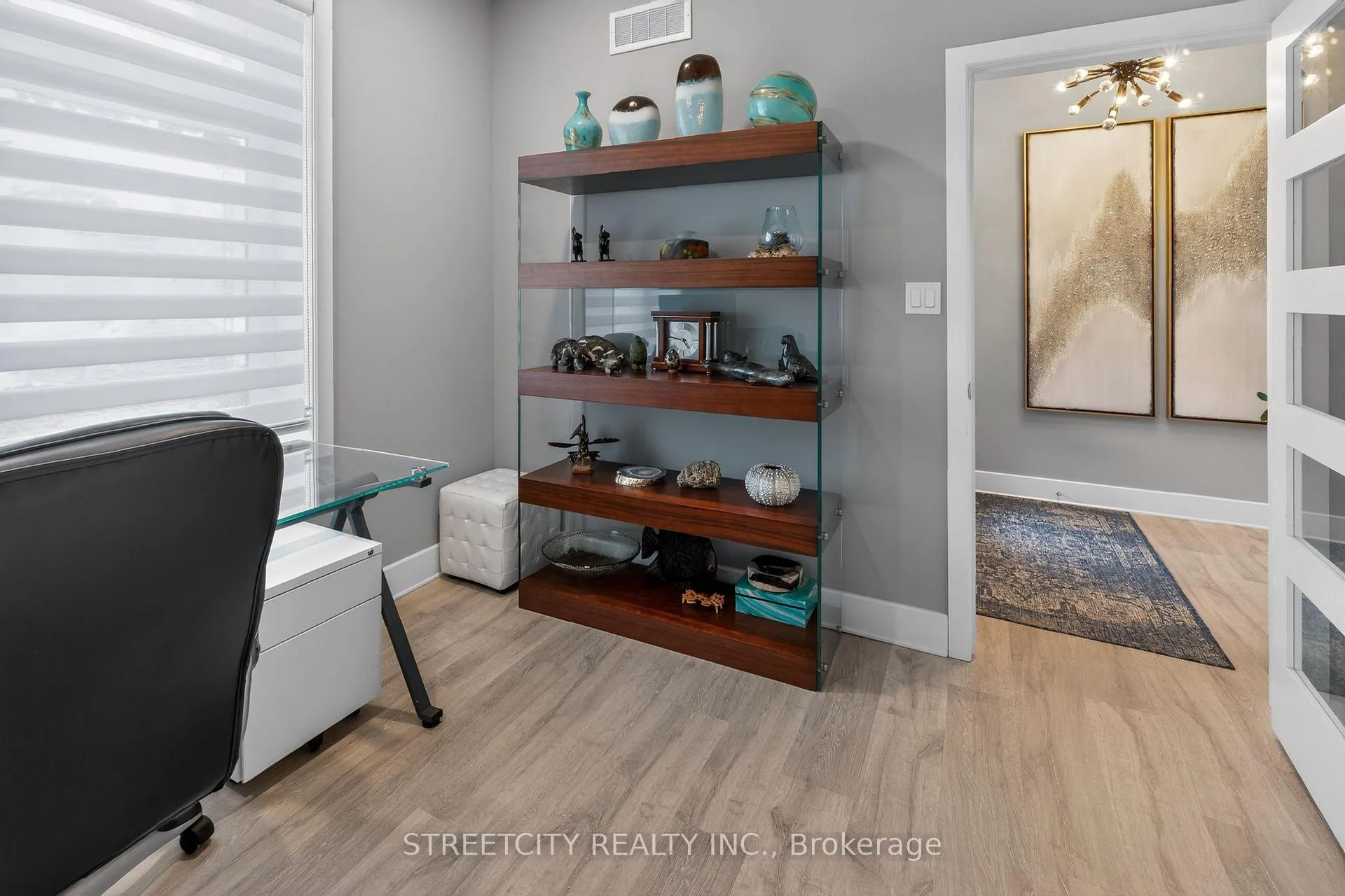 Photo 32 of 28 Martingale Terrace, St. Thomas — HOMEH
